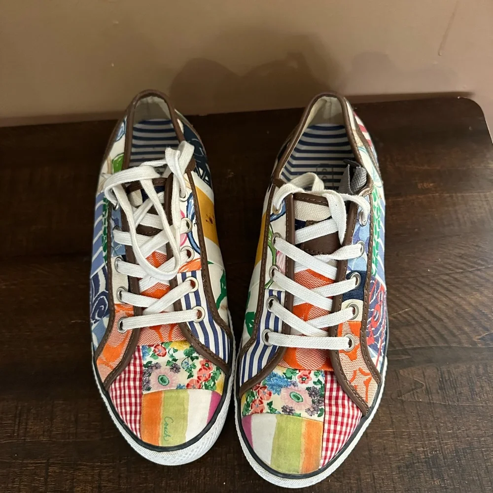 Women coach shoes - Picture 1 of 3